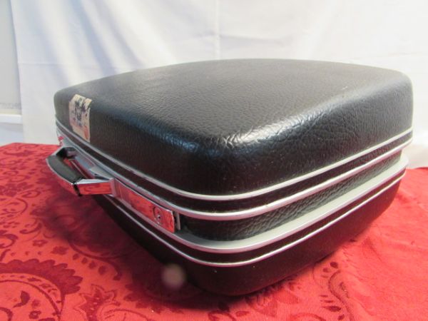 RETRO SAMSONITE SUITE CASE FULL OF DVD'S