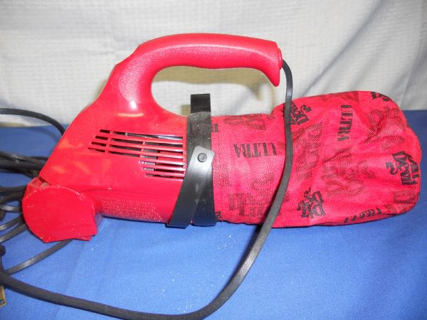 SLIGHTLY USED DIRT DEVIL VACCUM.