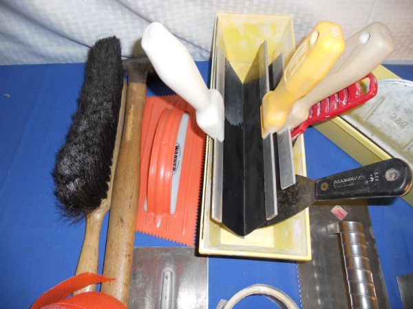 DRYWALL TOOL LOT