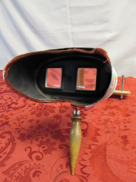 BEFORE THERE WAS TV. . . . ANTIQUE PERFECSCOPE STEREOSCOPE WITH TWO PHOTO CARDS 