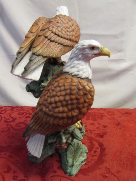 STUNNING PORCELAIN EAGLE SCULPTURE BY MICHAEL MAIDEN 