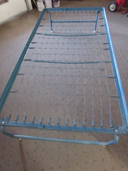 FOLD UP TWIN SIZE SPRING BED FRAME