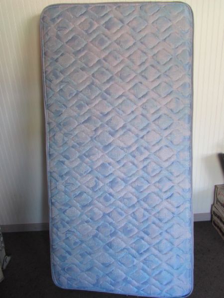 NICE BLUE MATTRESS - TWIN SIZE