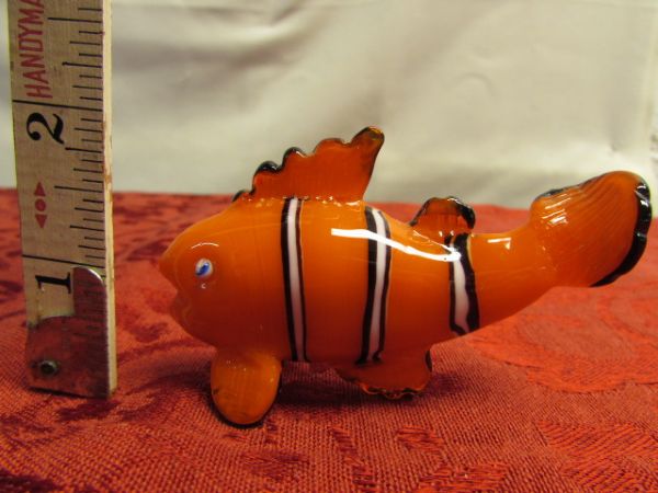 NEMO HAS BEEN FOUND!  FITZ & FLOYD GLASS MENAGERIE CLOWN FISH