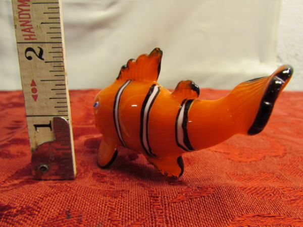 NEMO HAS BEEN FOUND!  FITZ & FLOYD GLASS MENAGERIE CLOWN FISH