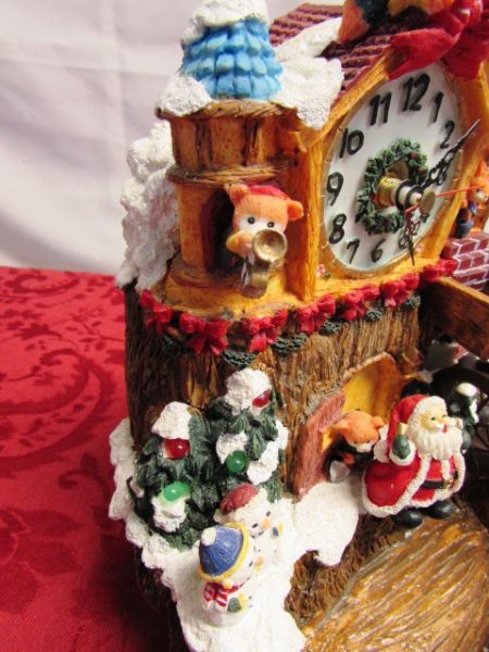 MERRY MERRY!  SANTA'S WORKSHOP PORCELAIN FOUNTAIN CLOCK