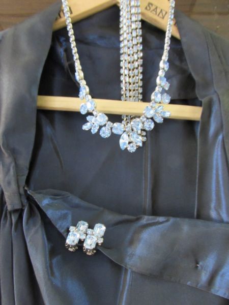 GORGEOUS VERY TAYLORED VINTAGE SILK DRESS WITH  RHINESTONE NECKLACE, BRACELET EARRINGS & BEADED CLUTCH