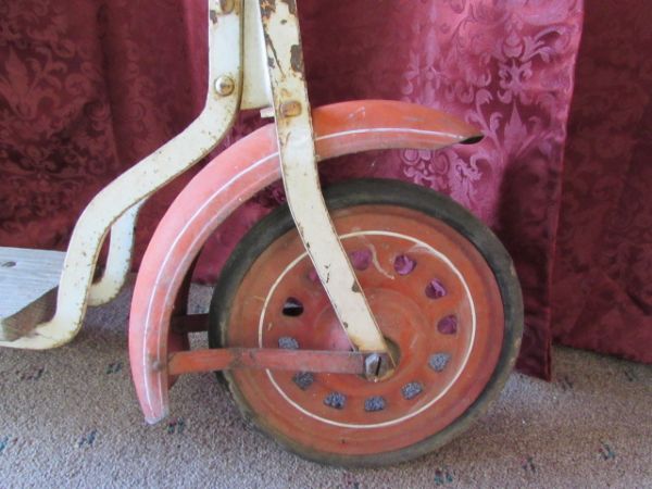 VINTAGE HAMILTON GREYHOUND PUSH SCOOTER