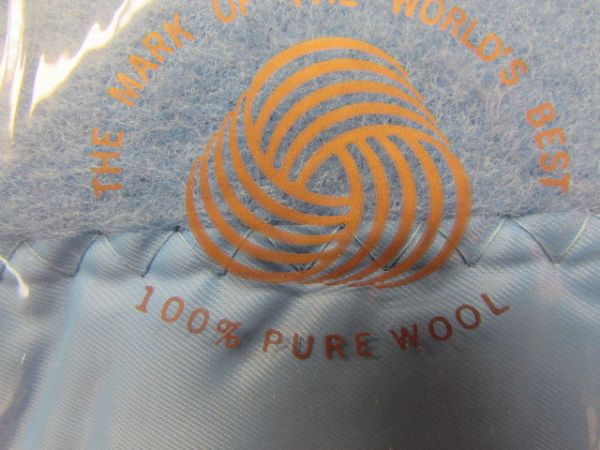 ONE HUNDRED PERCENT PURE WOOL, WASHABLE, KING SIZE BLANKET