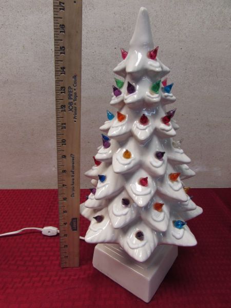 CERAMIC LIGHTED CHRISTMAS TREE