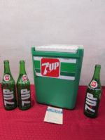 VINTAGE "THE CUBE 7-UP ICE CHEST"  & 7-UP BOTTLES