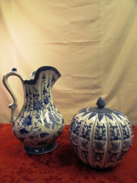 STUNNING BLUE & WHITE ANDREA BY SADEK PITCHER VASE & GINGER JAR 