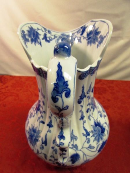 STUNNING BLUE & WHITE ANDREA BY SADEK PITCHER VASE & GINGER JAR 