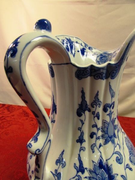 STUNNING BLUE & WHITE ANDREA BY SADEK PITCHER VASE & GINGER JAR 