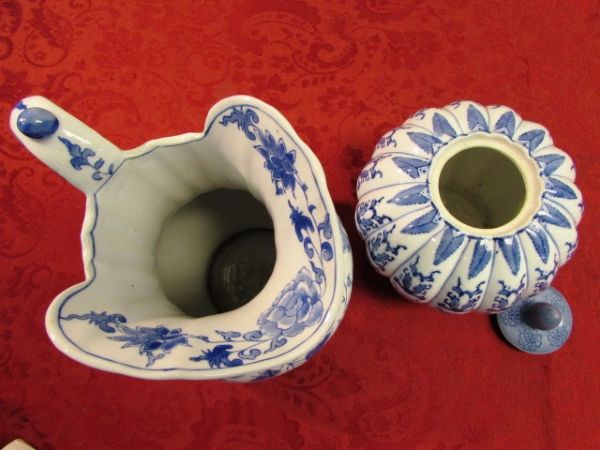 STUNNING BLUE & WHITE ANDREA BY SADEK PITCHER VASE & GINGER JAR 