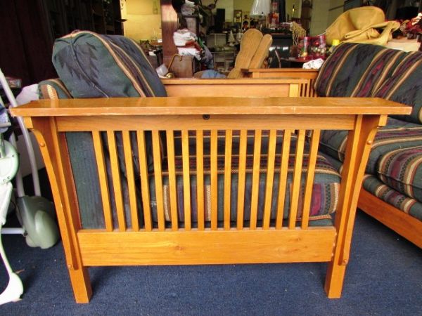 REPRODUCTION MISSION STYLE NAVAJO PRINT WOOD FRAMED ARM CHAIR 