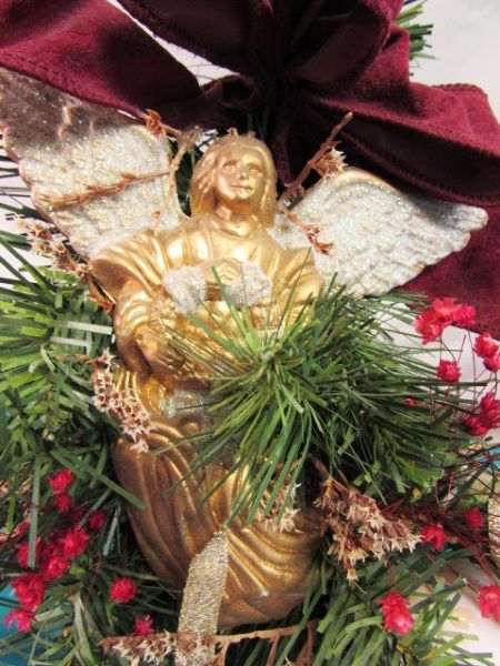 TWO GORGEOUS NEVER USED TABLE CLOTHS, 16 MATCHING NAPKINS, BRASS BELL & ANGELIC SWAG