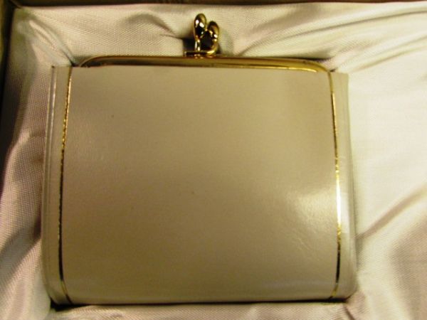 VINTAGE GIFT SET STILL IN BOX - PEARLIZED WALLET, KEY HOLDER, LIGHTER & CIGARETTE POUCH