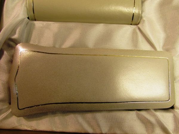 VINTAGE GIFT SET STILL IN BOX - PEARLIZED WALLET, KEY HOLDER, LIGHTER & CIGARETTE POUCH