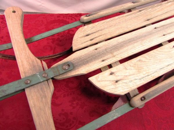 FABULOUS ANTIQUE SNOW SLED  -  SNOW IS EXPECTED THIS YEAR - DON'T MISS OUT ON THE FUN