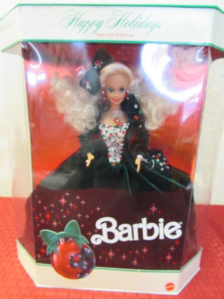 1991 HAPPY HOLIDAY BARBIE IN GREEN VELVET DRESS