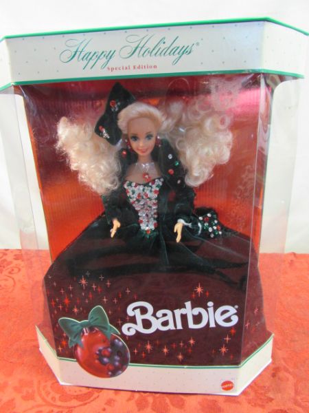 1991 HAPPY HOLIDAY BARBIE IN GREEN VELVET DRESS