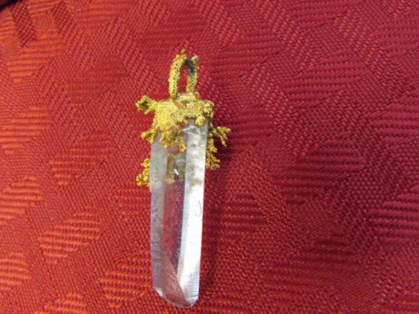 RAW DAGGER CRYSTAL PENDANT WITH GOLD FILIGREE