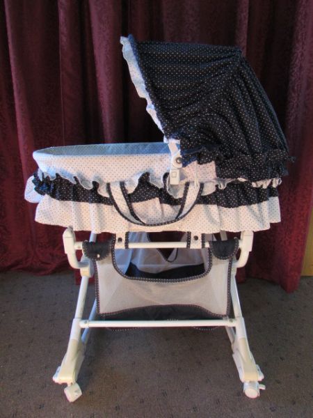 Kolcraft royal cheap suite rocking bassinet