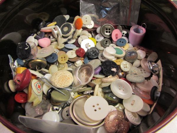 BUTTON BOX!  VINTAGE TIN FULL OF BUTTONS!