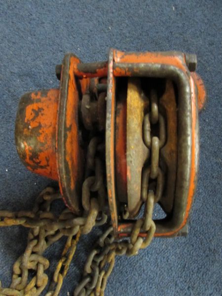 VINTAGE 1 TON BLOCK & TACKLE