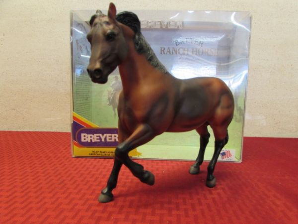 BREYER NO. 471 AMERICAN QUARTER HORSE