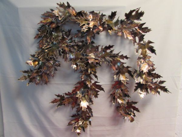 STUNNING COPPER MAPLE LEAF WALL HANGING