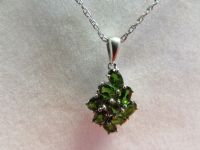 GORGEOUS STAUER GREEN FACETED GEMSTONE PENDANT ON STERLING SILVER CHAIN