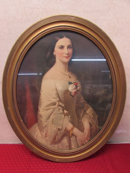 ANTIQUE POTRAIT IN OVAL FRAME