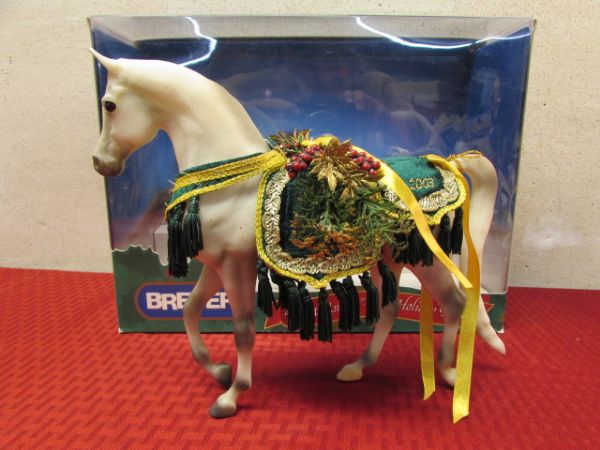 BREYER 2003 HOLIDAY HORSE SILENT KNIGHT RETIRED LIMITED EDITION