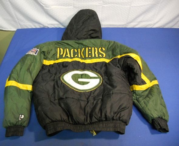 AN AWESOME PACKERS 2 IN 1 JACKET