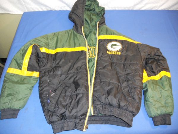 AN AWESOME PACKERS 2 IN 1 JACKET