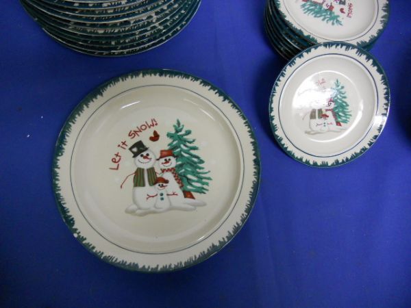 FESTIVE CHRISTMAS DINNER DISH SET