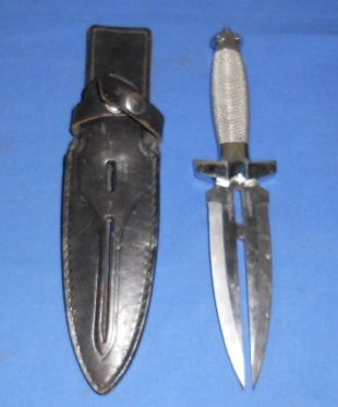 KNIFE & SHEATH