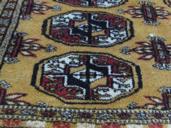 VINTAGE PERSIAN WOOL RUG