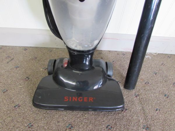 SINGER 2 IN 1 UPRIGHT/HANDHELD VACUUM