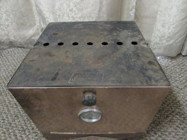 VINTAGE COLEMAN CAMP STOVE OVEN