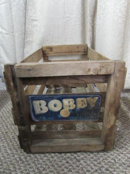 VINTAGE WOODEN FRUIT CRATE