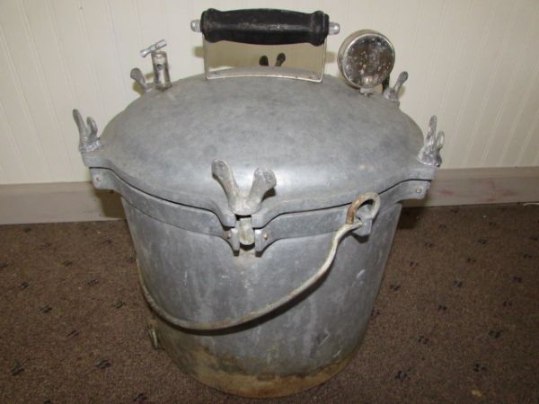 VINTAGE KING KANNER ALL AMERICAN STEAM PRESSURE COOKER