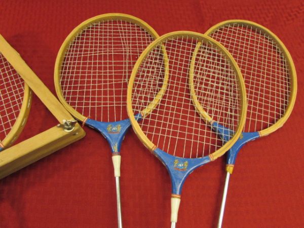 FIVE VINTAGE WOODEN BADMINTON RACKETS WITH BIRDIES