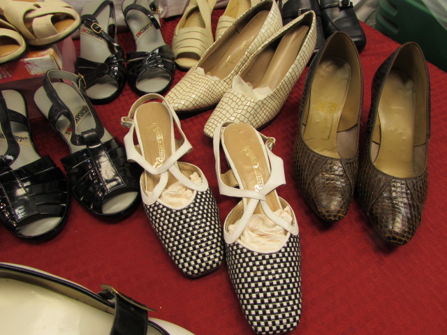 where to sell vintage shoes