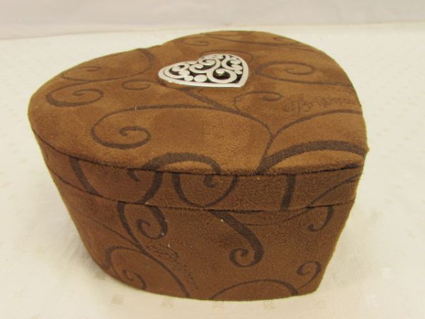 BEAUTIFUL BRIGHTON HEART SHAPED MULTI LEVEL JEWELRY BOX