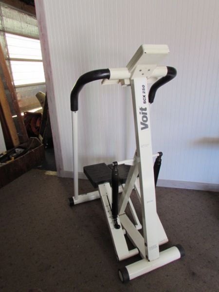 VOIT AEROBIC STEPPER EXERCISE MACHINE