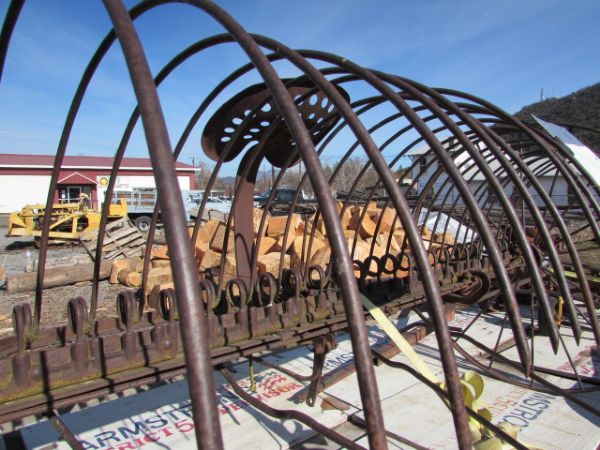 WORKING ANTIQUE JOHN DEERE DUMP RAKE