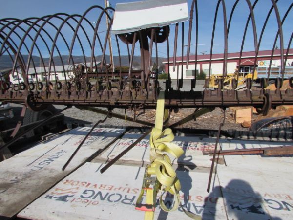 WORKING ANTIQUE JOHN DEERE DUMP RAKE